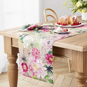 Williams Sonoma La Vie en Rose Table Runner